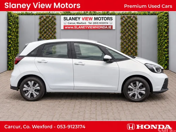 Honda Jazz Hatchback, Petrol Hybrid, 2025, White