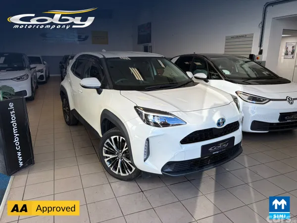 Toyota Yaris Cross Hatchback, Petrol Hybrid, 2022, White