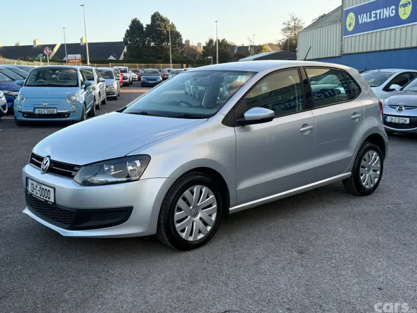 Volkswagen Polo Hatchback, Petrol, 2013, Silver