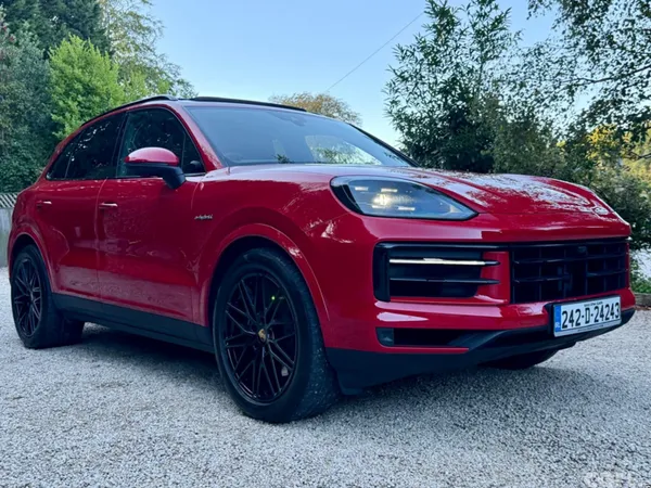 Porsche Cayenne SUV, Petrol Plug-in Hybrid, 2024, Red