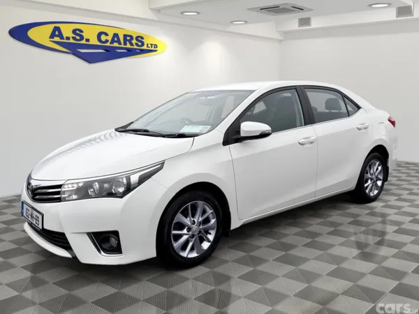 Toyota Corolla Saloon, Diesel, 2016, White