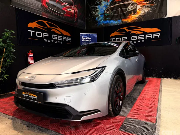 Toyota Prius Saloon, Petrol Hybrid, 2023, Silver