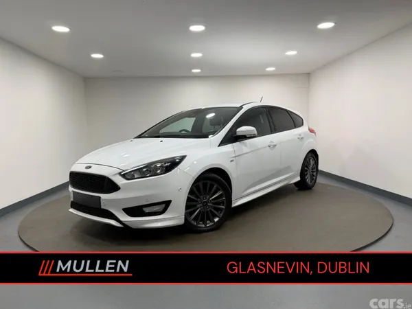 Ford Focus Hatchback, Diesel, 2017, White