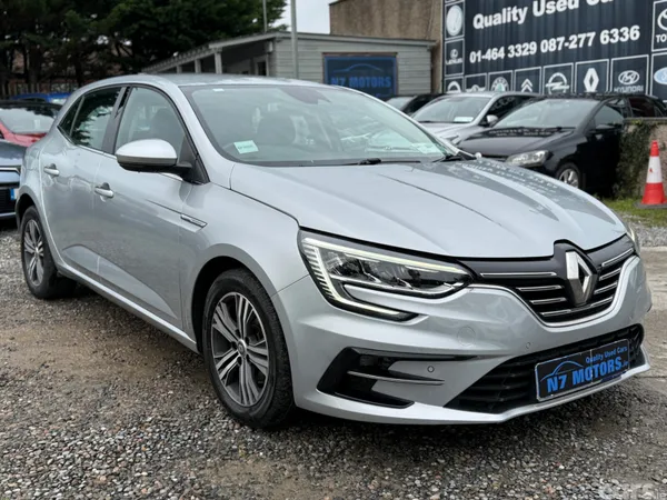 Renault Megane Hatchback, Petrol Plug-in Hybrid, 2021, Grey