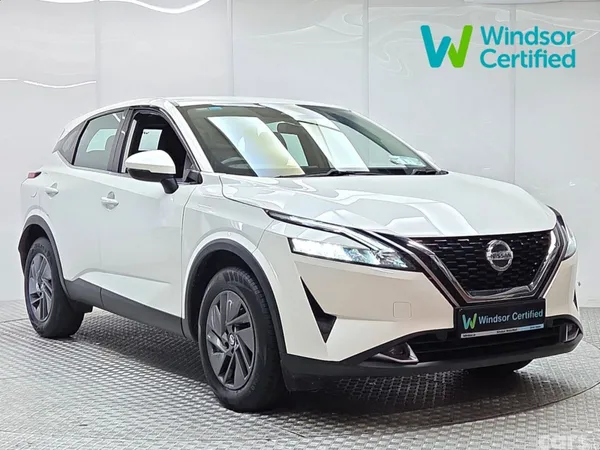 Nissan Qashqai MPV, Petrol, 2022, White