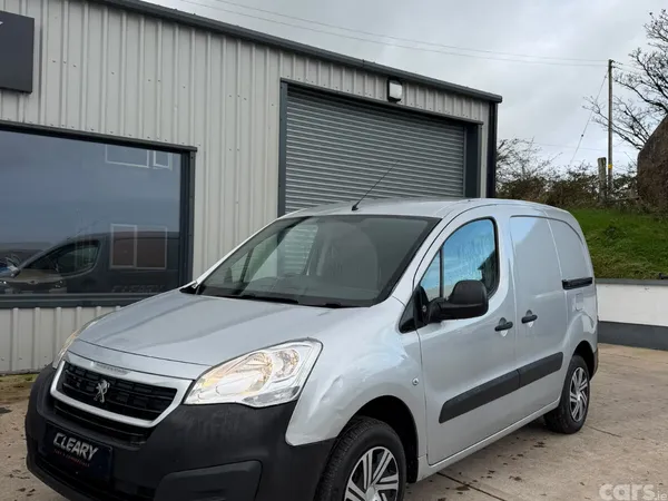 Peugeot Partner MPV, Diesel, 2018, Silver