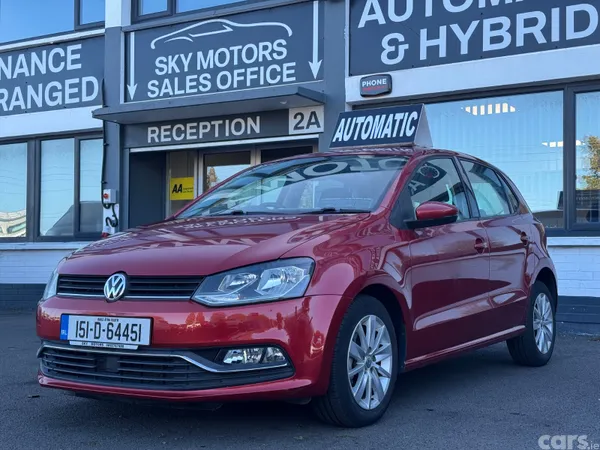 Volkswagen Polo Hatchback, Petrol, 2015, Red