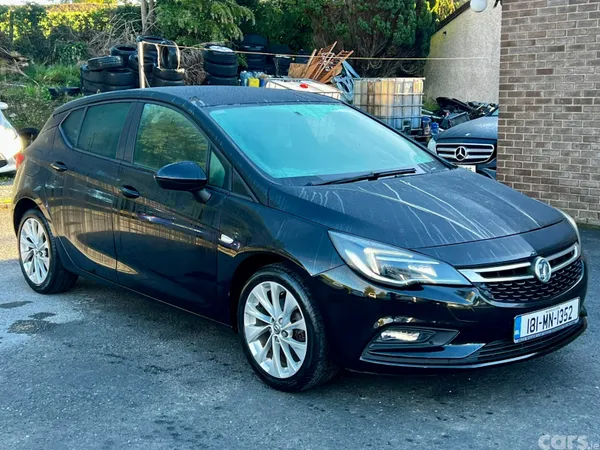 Opel Astra Hatchback, Petrol, 2018, Black