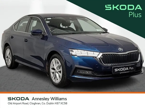 Skoda Octavia Saloon, Petrol, 2023, Blue