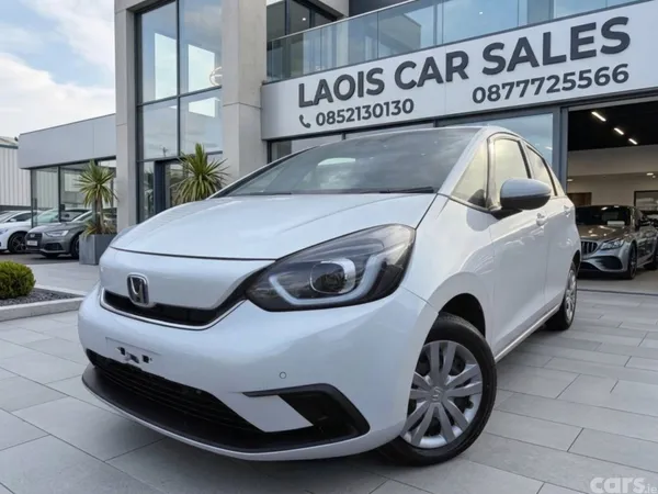 Honda Fit Hatchback, Petrol Hybrid, 2021, White