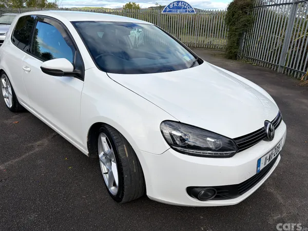 Volkswagen Golf Hatchback, Diesel, 2011, White