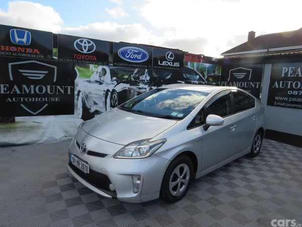 Toyota Prius Hatchback, Petrol Hybrid, 2015, Silver