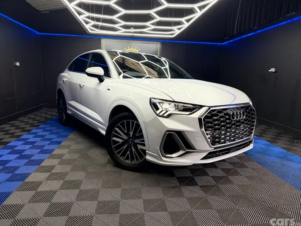 Audi Q3 SUV, Petrol Hybrid, 2023, White
