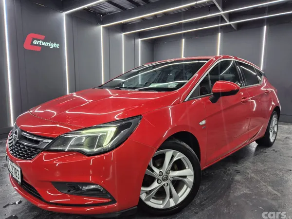 Opel Astra Hatchback, Diesel, 2018, Red