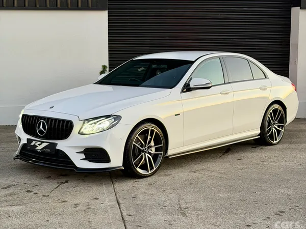 Mercedes-Benz 300 Saloon, Petrol Hybrid, 2020, White