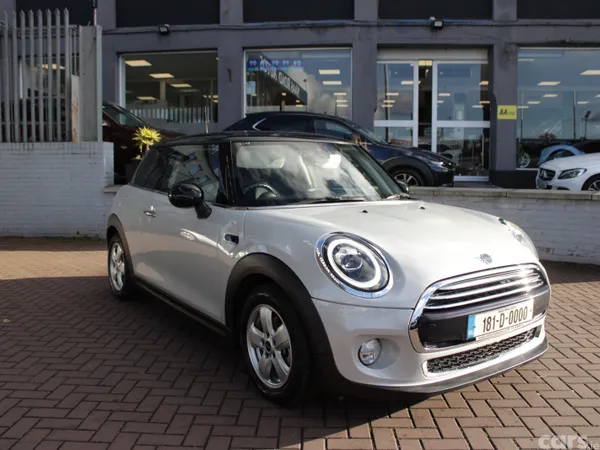 Mini Cooper Hatchback, Diesel, 2018, Silver