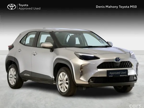Toyota Yaris Cross SUV, Petrol Hybrid, 2023, Grey