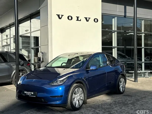 Tesla Model Y MPV, Electric, 2023, Blue