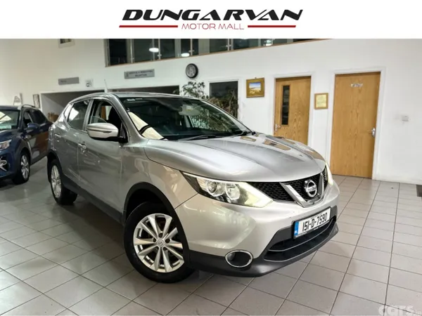 Nissan Qashqai MPV, Petrol, 2015, Silver