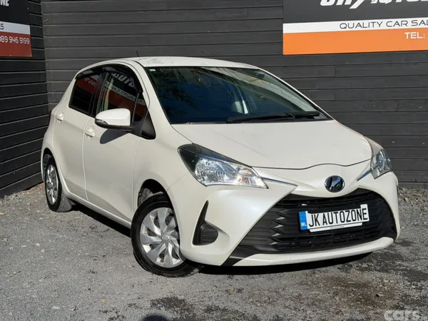 Toyota Yaris Hatchback, Petrol, 2017, White