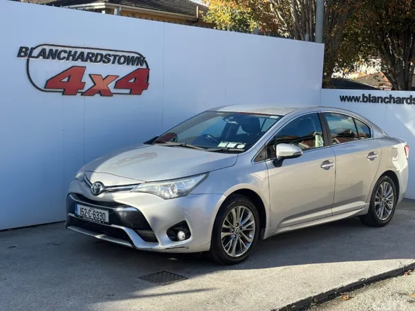 Toyota Avensis Saloon, Diesel, 2015, Silver