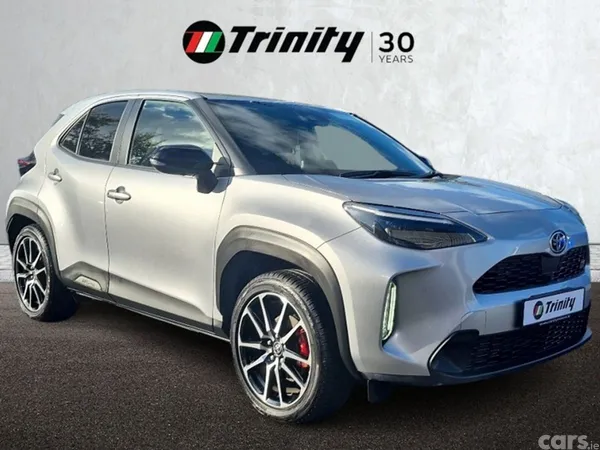 Toyota Yaris Cross SUV, Petrol Hybrid, 2023, Silver