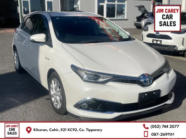 Toyota Auris Hatchback, Petrol Hybrid, 2016, White