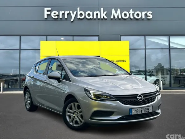 Opel Astra Hatchback, Diesel, 2016, Silver