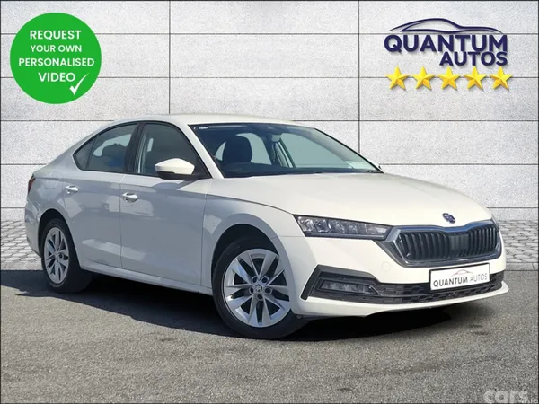 Skoda Octavia Hatchback, Diesel, 2024, White