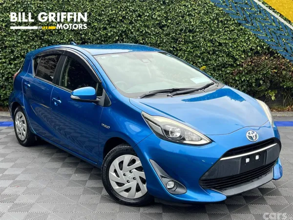 Toyota Aqua Hatchback, Petrol Hybrid, 2018, Blue