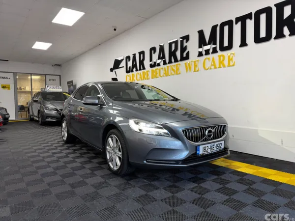 Volvo V40 Estate, Diesel, 2018, Grey