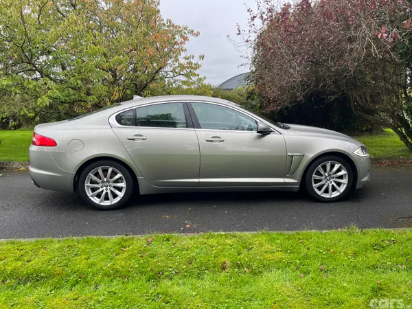 Jaguar XF Saloon, Diesel, 2014, Gold