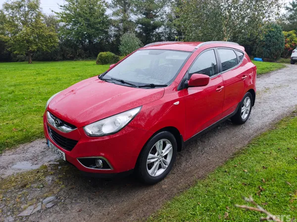 Hyundai ix35 SUV, Diesel, 2013, Red