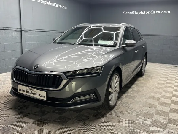 Skoda Octavia Estate, Diesel, 2022, Grey