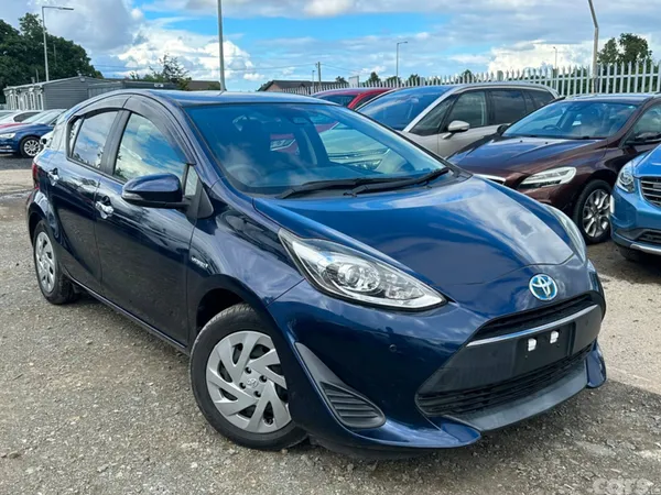 Toyota Aqua Hatchback, Petrol Hybrid, 2019, Blue