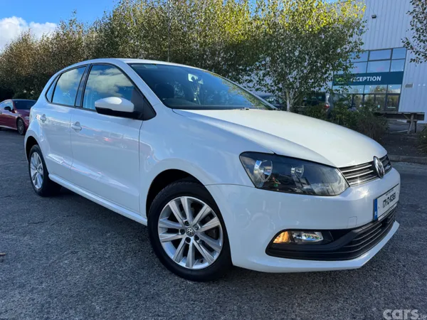 Volkswagen Polo Hatchback, Petrol, 2017, White
