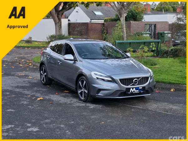 Volvo V40 Hatchback, Diesel, 2018, Grey