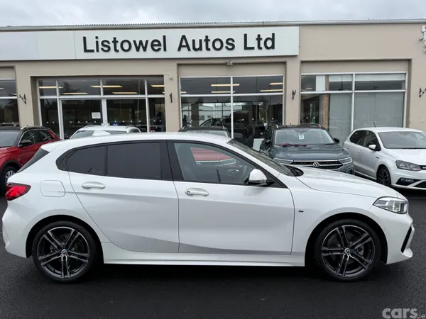 BMW 1-Series Hatchback, Diesel, 2023, White