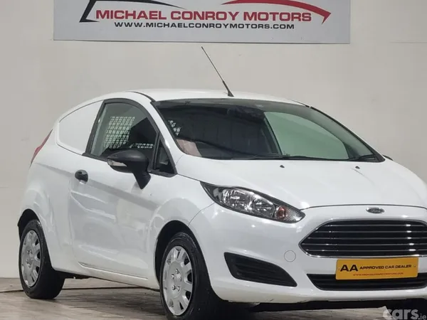 Ford Fiesta MPV, Diesel, 2015, White