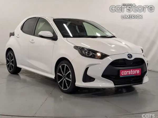 Toyota Yaris Hatchback, Petrol Hybrid, 2023, White