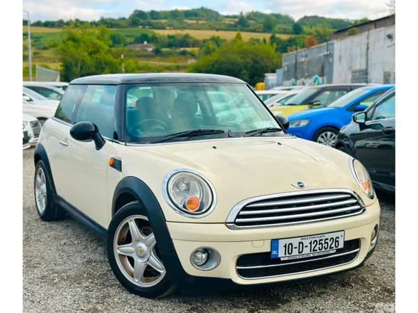Mini Cooper Hatchback, Diesel, 2010, White