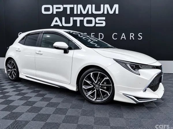 Toyota Corolla Hatchback, Petrol Hybrid, 2019, White