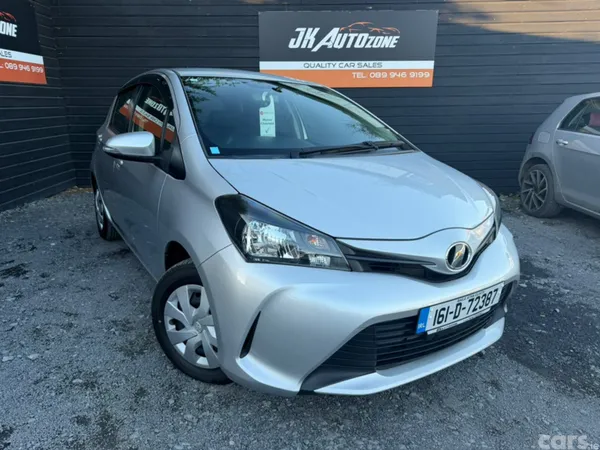 Toyota Yaris Hatchback, Petrol, 2016, Silver