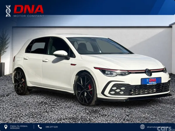 Volkswagen Golf Hatchback, Petrol, 2022, White