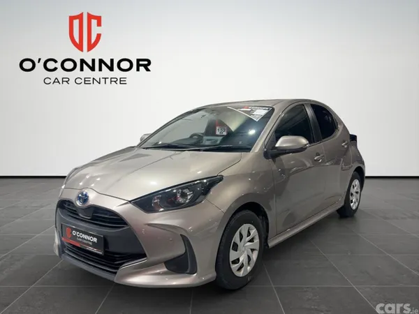 Toyota Yaris Hatchback, Petrol Hybrid, 2022, Brown