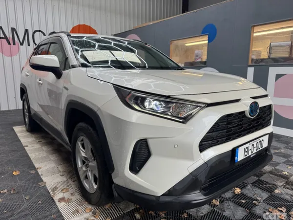 Toyota RAV4 SUV, Petrol Hybrid, 2019, White
