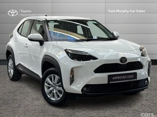 Toyota Yaris Cross Hatchback, Petrol Hybrid, 2026, White