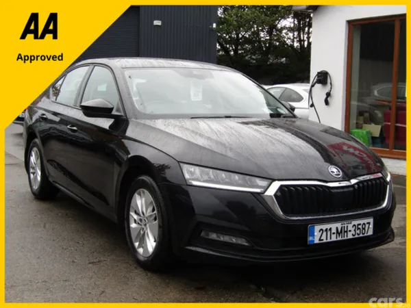 Skoda Octavia Hatchback, Diesel, 2021, Black