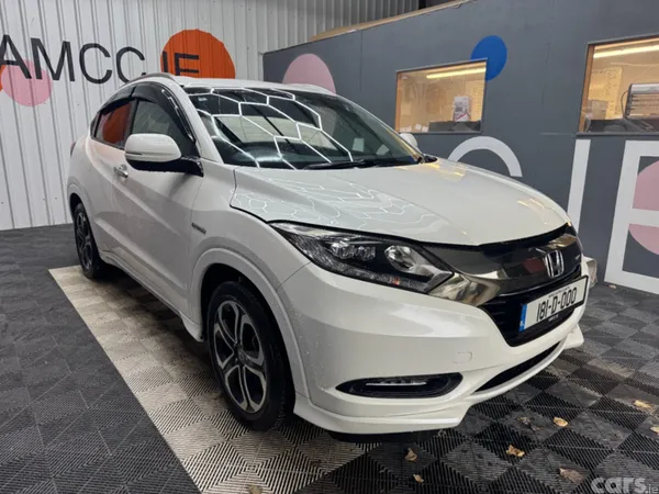 Honda Vezel SUV, Petrol, 2018, White