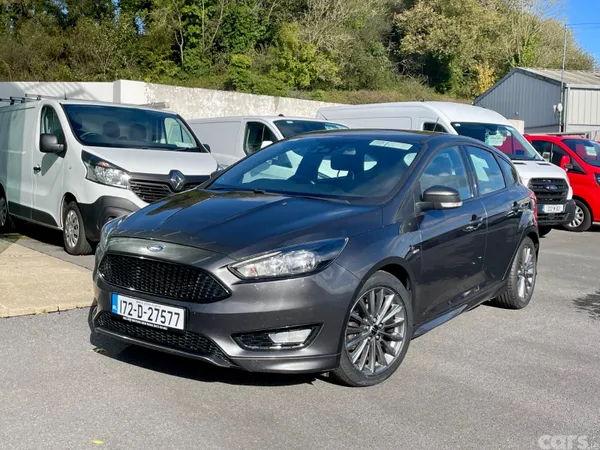 Ford Focus Hatchback, Diesel, 2017, Grey